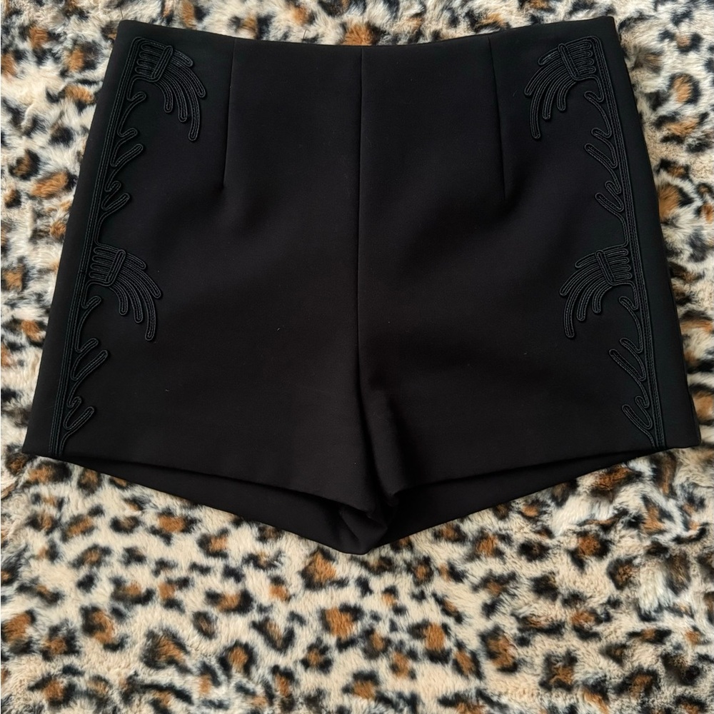 H&M High Waisted Embroidered Shorts